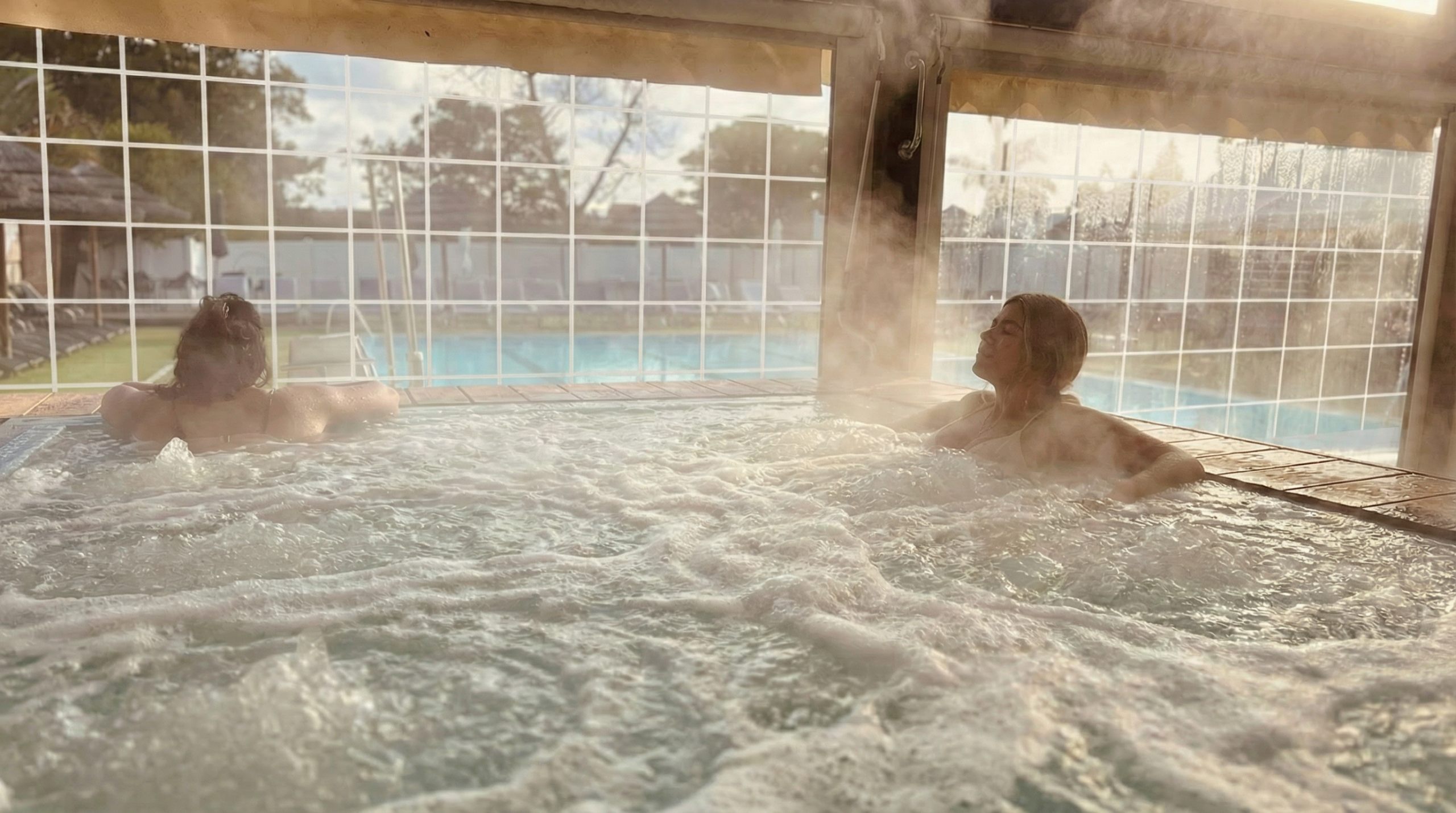 ג'קוזי / מתחם מחומם